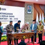 0_arsip-berita-jalankan-program-hilirisasi-menteri-bahlil-saksikan-kesepakatan-konsorsium-untuk-ekosistem-baterai-terintegrasi-4ld5qmv