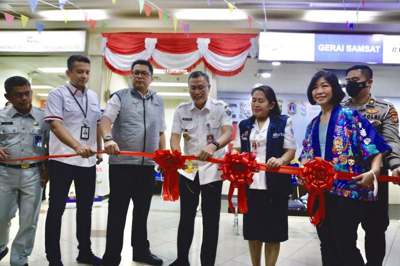 0_wali-kota-jakpus-resmikan-gerai-samsat-di-itc-roxy-mas (1)